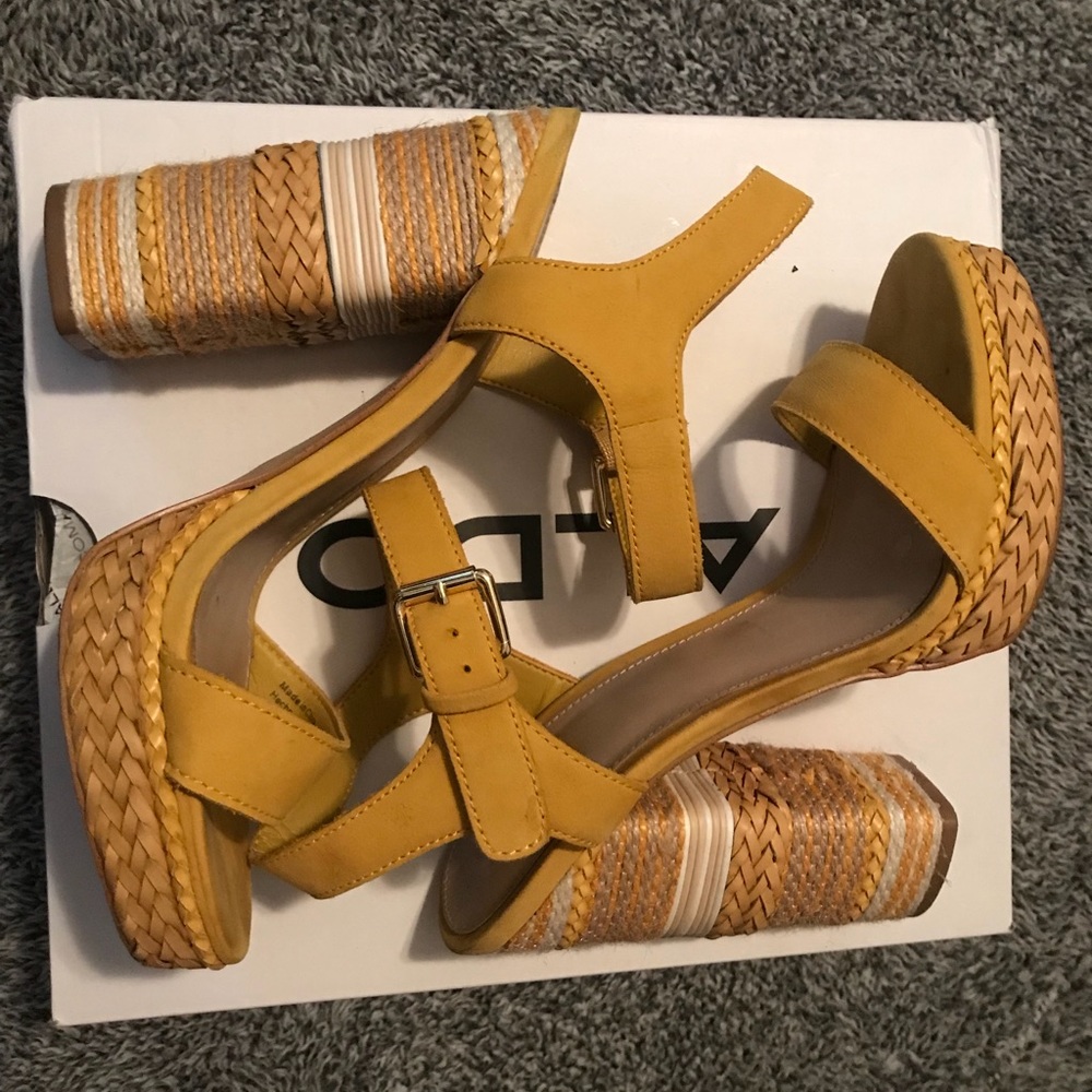 Aldo beautiful platform heel